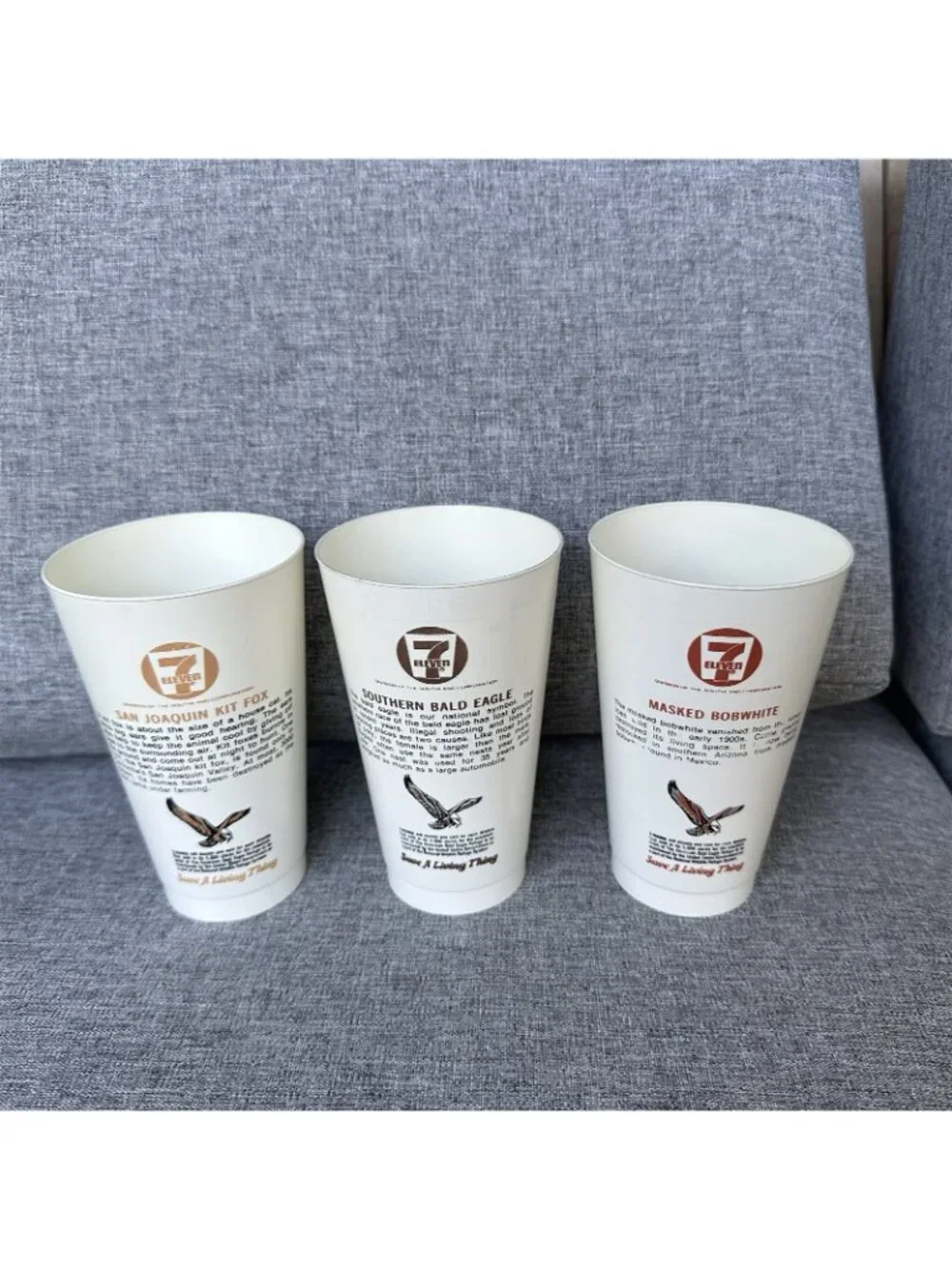 VINTAGE 1970S SLURPEE CUPS LOT OF 3 - ENDANGERED ANIMALS CHUCK RIPPER